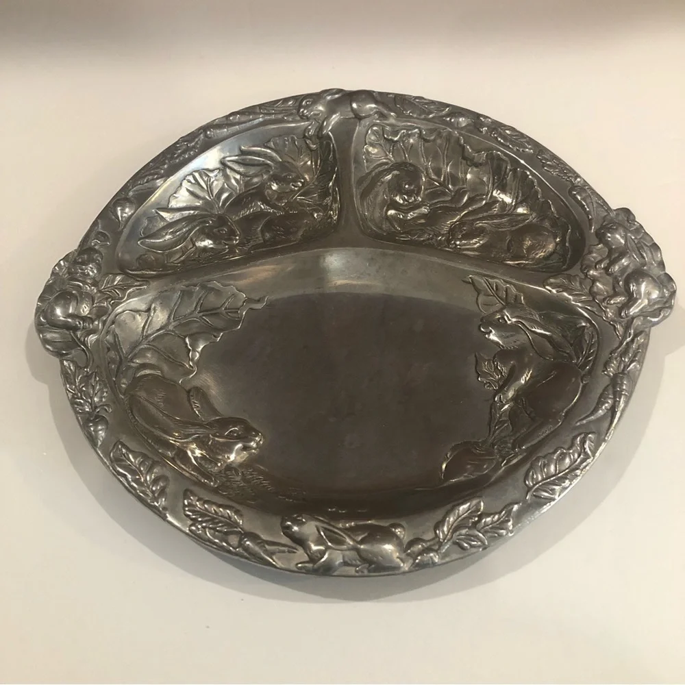 Vintage Arthur Court Aluminum Bunnies Divided Baby Plate 3 Sections
